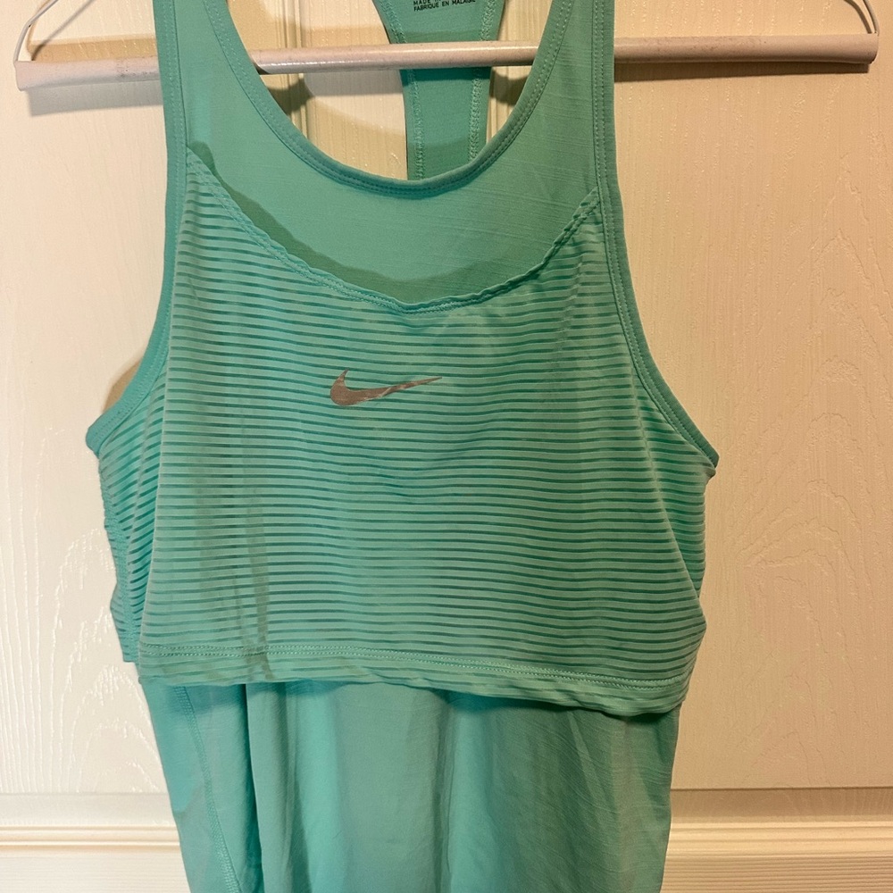 Nike Aqua Sports Tank